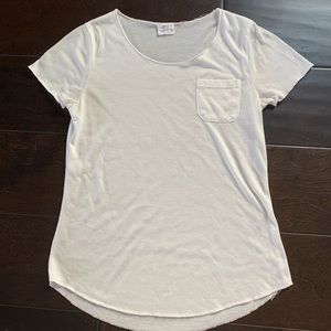 TILLY’S WHITE TSHIRT